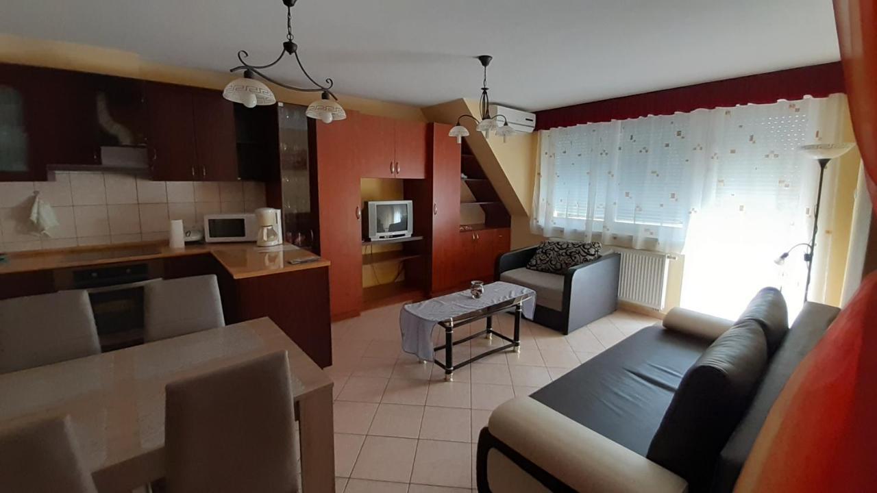 Elizabet Apartman A Belvarosban 자바스 외부 사진